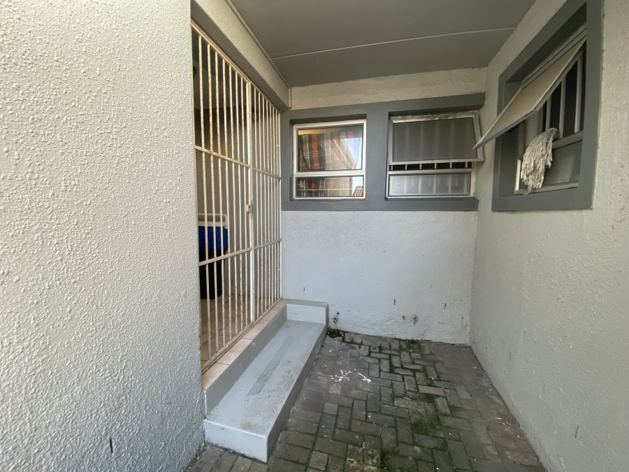 2 Bedroom Property for Sale in Parklands Western Cape